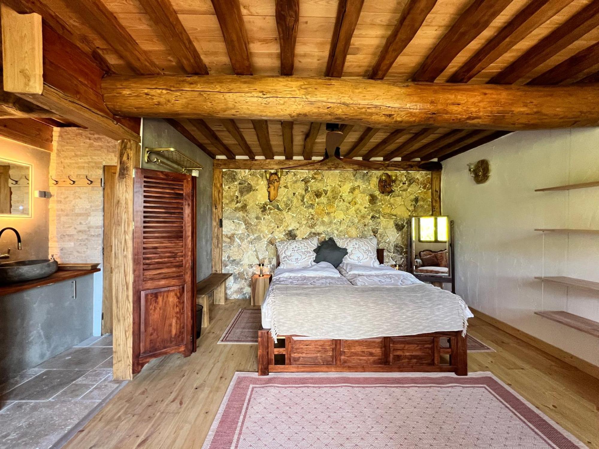 Les Magnels Bed & Breakfast Valleraugue Bagian luar foto