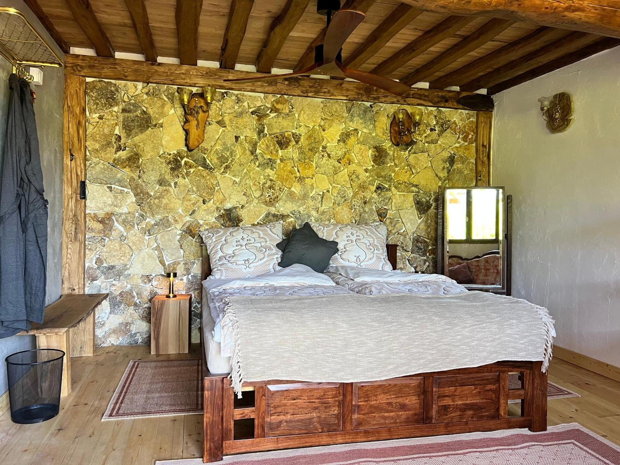 Les Magnels Bed & Breakfast Valleraugue Bagian luar foto