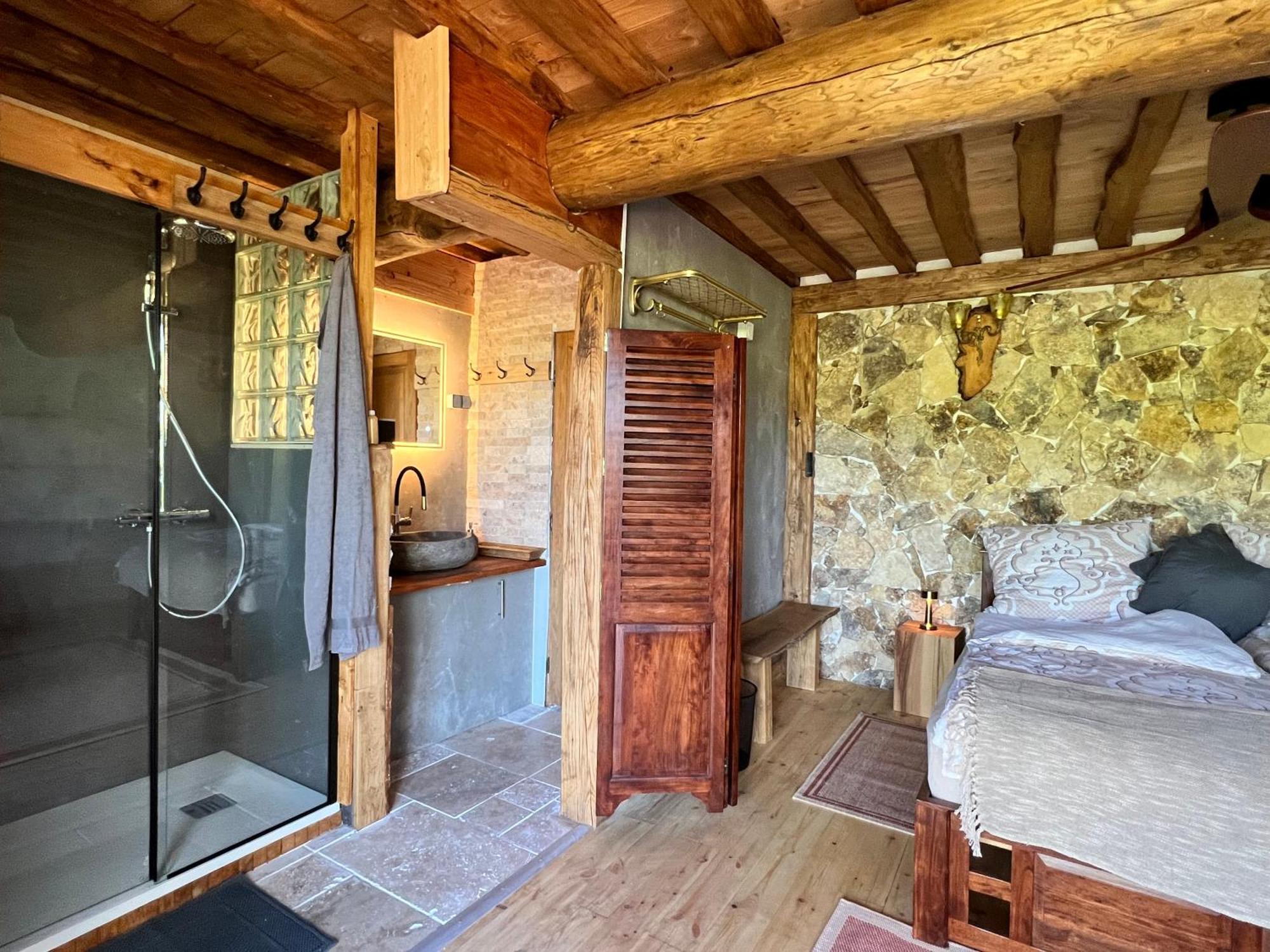 Les Magnels Bed & Breakfast Valleraugue Bagian luar foto